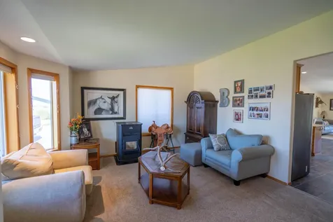 264 Center Ridge Drive Culver OR 97734