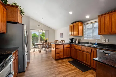 1163 Peachwood Court Medford OR 97501