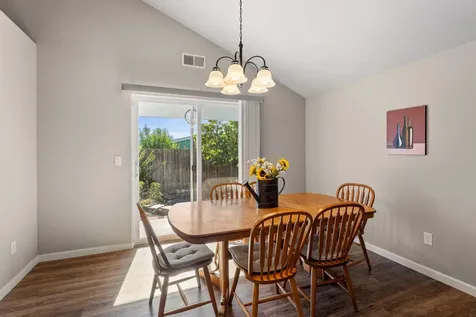 1163 Peachwood Court Medford OR 97501