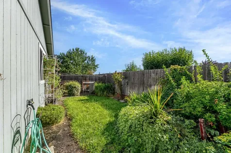 1163 Peachwood Court Medford OR 97501
