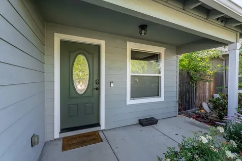 1163 Peachwood Court Medford OR 97501