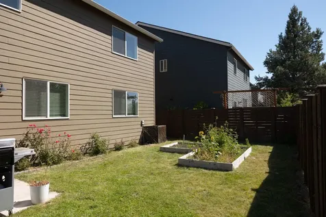 20559 SE Cameron Avenue Bend OR 97702