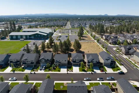 20559 SE Cameron Avenue Bend OR 97702