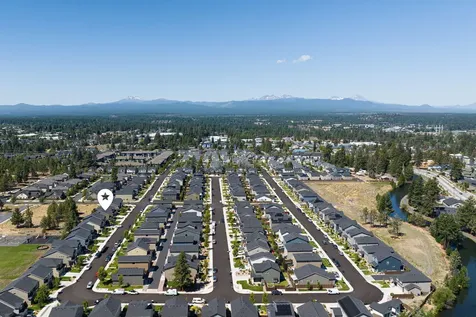 20559 SE Cameron Avenue Bend OR 97702