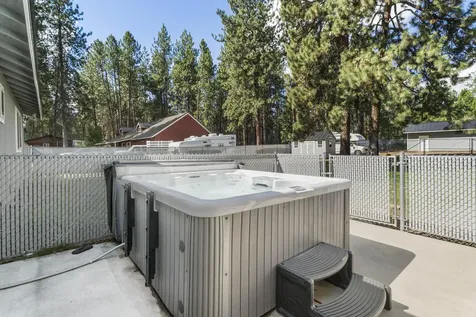 59773 Cheyenne Road Bend OR 97702