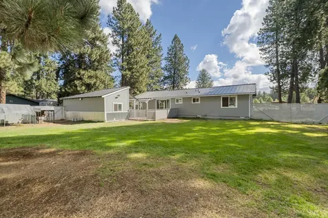 59773 Cheyenne Road Bend OR 97702
