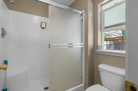 202 NW 25th Street Redmond OR 97756