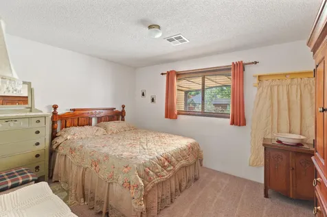 211 NW Blossom Drive Grants Pass OR 97526