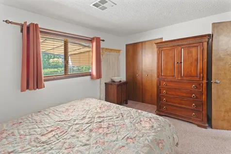 211 NW Blossom Drive Grants Pass OR 97526
