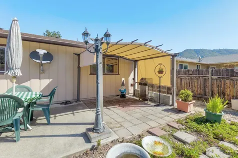 211 NW Blossom Drive Grants Pass OR 97526