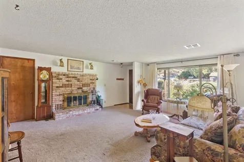 211 NW Blossom Drive Grants Pass OR 97526