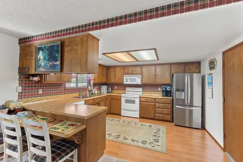 211 NW Blossom Drive Grants Pass OR 97526