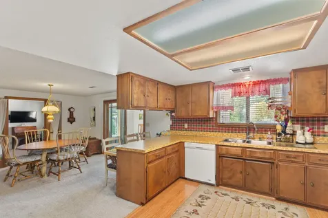 211 NW Blossom Drive Grants Pass OR 97526