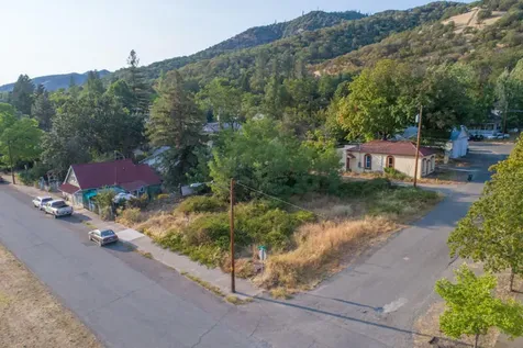 505 4th Avenue Gold Hill OR 97525