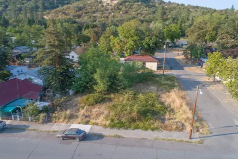 505 4th Avenue Gold Hill OR 97525