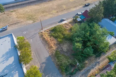505 4th Avenue Gold Hill OR 97525