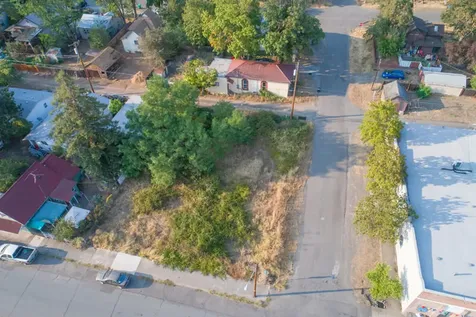 505 4th Avenue Gold Hill OR 97525