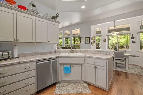 341 Sugar Pine Drive Merlin OR 97532