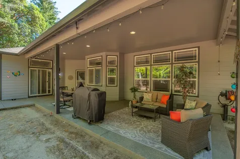 341 Sugar Pine Drive Merlin OR 97532