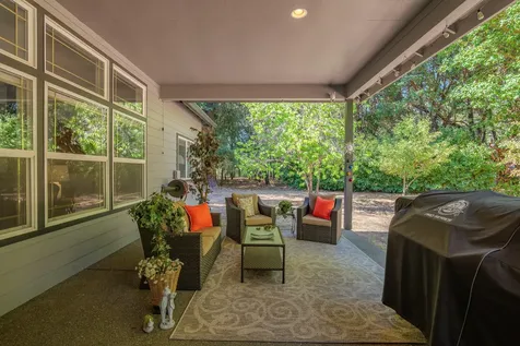 341 Sugar Pine Drive Merlin OR 97532