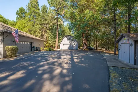 341 Sugar Pine Drive Merlin OR 97532