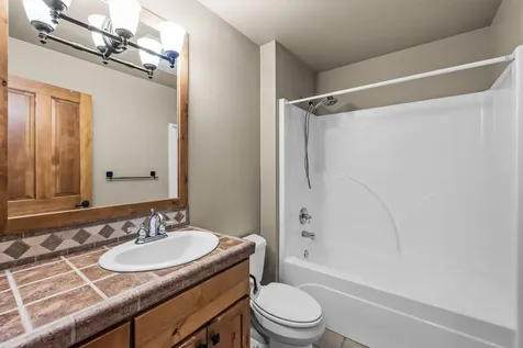 61441 Linton Loop Bend OR 97702