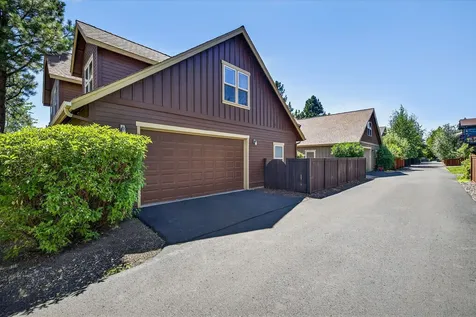 61441 Linton Loop Bend OR 97702