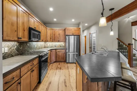 61441 Linton Loop Bend OR 97702