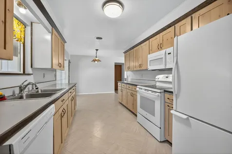 609 Carrington Avenue Medford OR 97504