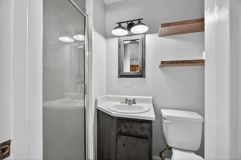 609 Carrington Avenue Medford OR 97504