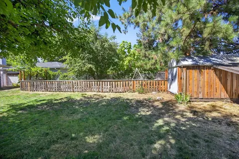 609 Carrington Avenue Medford OR 97504