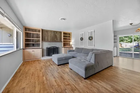 609 Carrington Avenue Medford OR 97504