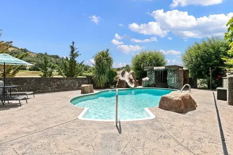 1025 Echo Drive Roseburg OR 97470