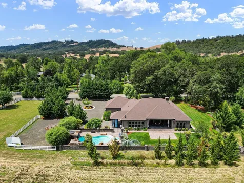 1025 Echo Drive Roseburg OR 97470