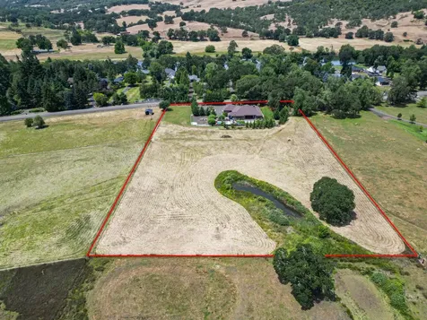 1025 Echo Drive Roseburg OR 97470