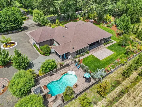 1025 Echo Drive Roseburg OR 97470