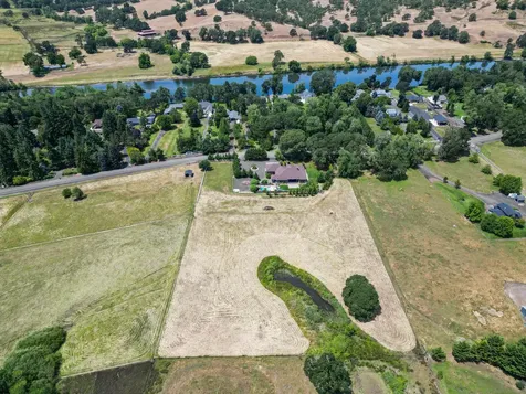 1025 Echo Drive Roseburg OR 97470