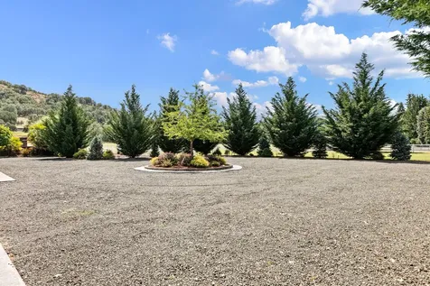 1025 Echo Drive Roseburg OR 97470