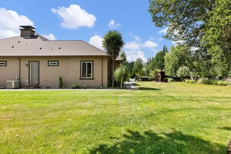 1025 Echo Drive Roseburg OR 97470