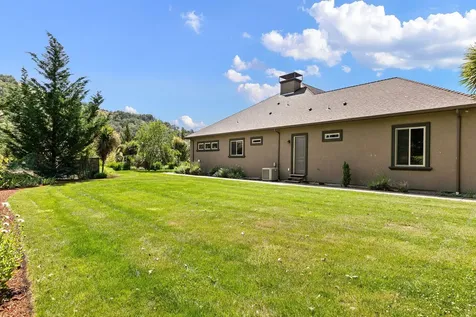 1025 Echo Drive Roseburg OR 97470