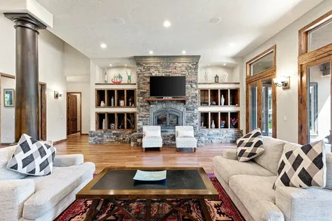 1025 Echo Drive Roseburg OR 97470