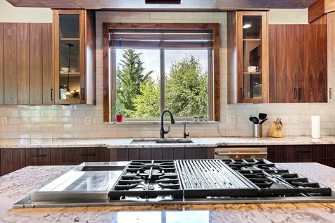 1025 Echo Drive Roseburg OR 97470