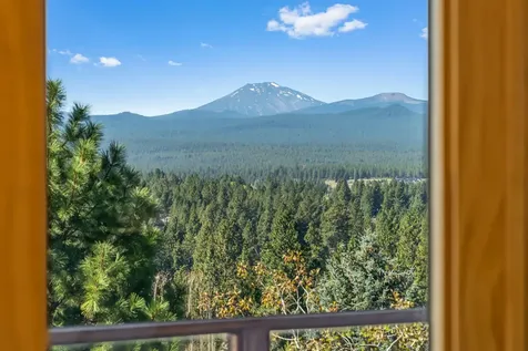 1834 SW Turnberry Place Bend OR 97702