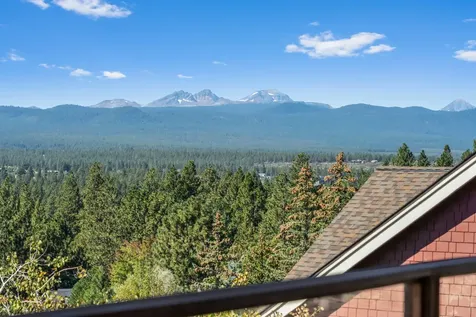 1834 SW Turnberry Place Bend OR 97702