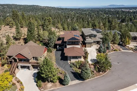 1834 SW Turnberry Place Bend OR 97702