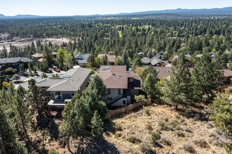 1834 SW Turnberry Place Bend OR 97702