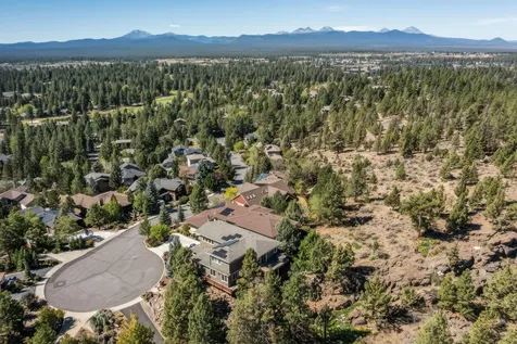 1834 SW Turnberry Place Bend OR 97702