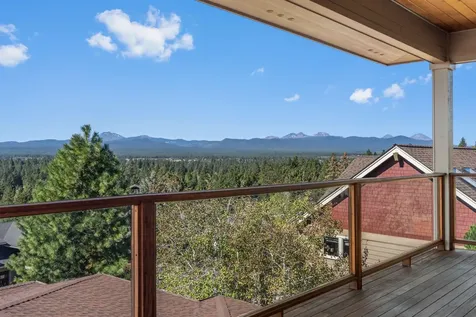 1834 SW Turnberry Place Bend OR 97702