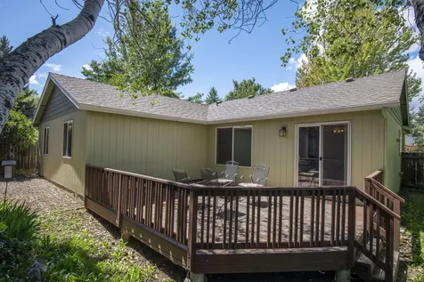 527 SW Forest Grove Drive Bend OR 97702