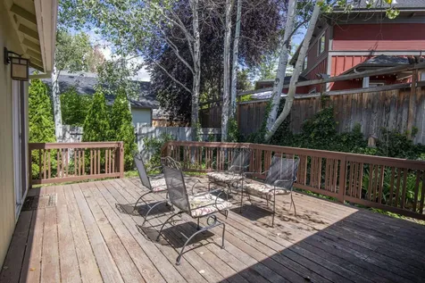 527 SW Forest Grove Drive Bend OR 97702